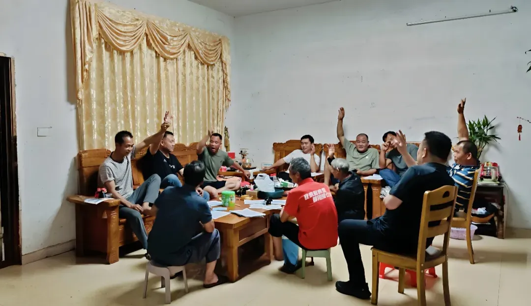 股票配资门户平台社区 曲江区樟市光辉村：党建红引领振兴路 绘就“村美业兴民乐”新图景