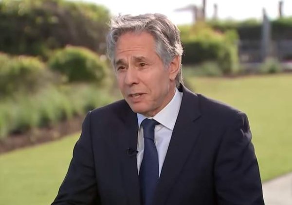 炒股配资开户识必选 布林肯眼中的特朗普: 他想推动一个“三极世界”, 中美俄主导全球