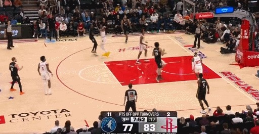 配资平台查询 Lucky Ball！麦克丹尼尔斯中投 球弹筐砸板还是掉进网窝